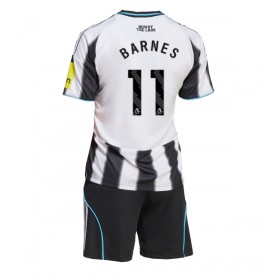 Newcastle United Harvey Barnes #11 Hjemme skjorte til barn 2025-26 Kortermet (+ korte bukser)